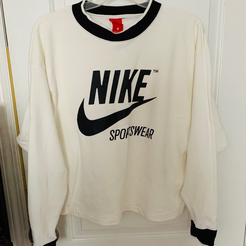 Nike Women’s Pull-over Sweater